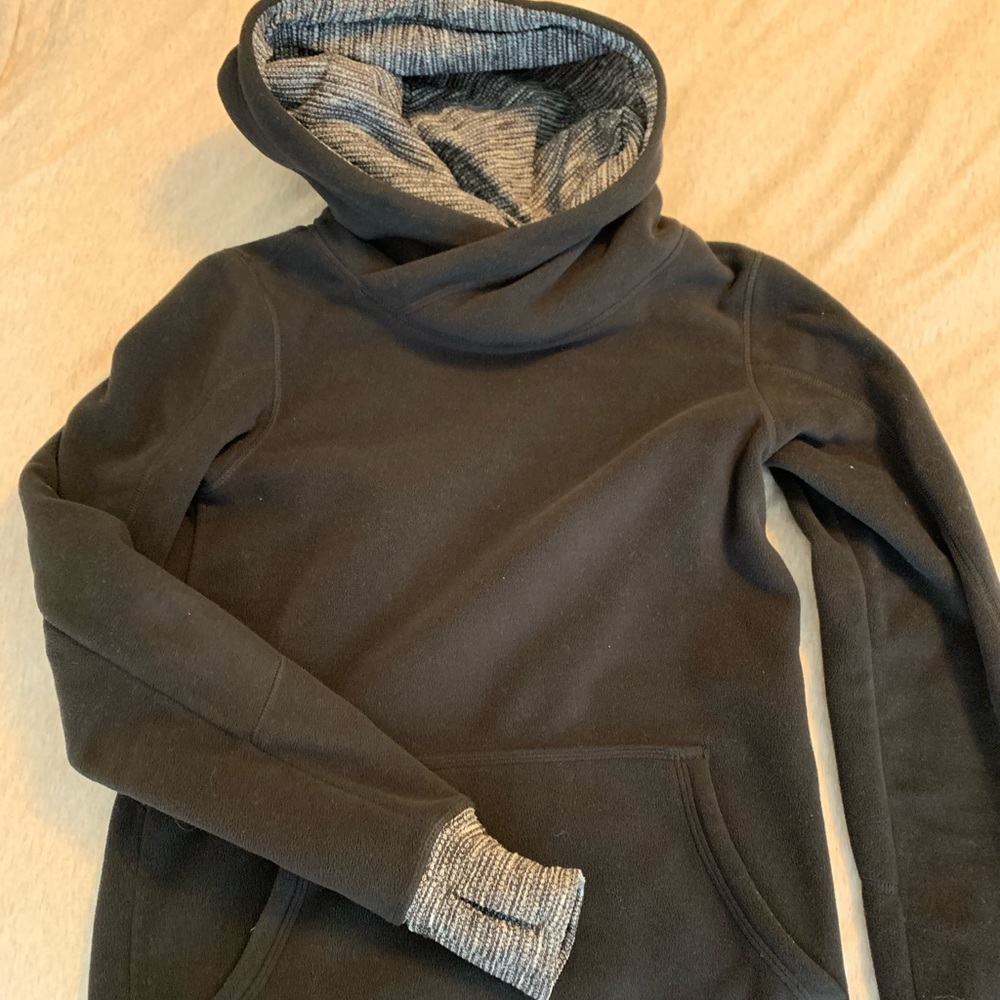 Lululemon Women’s Runaway Fleece Hoodie.